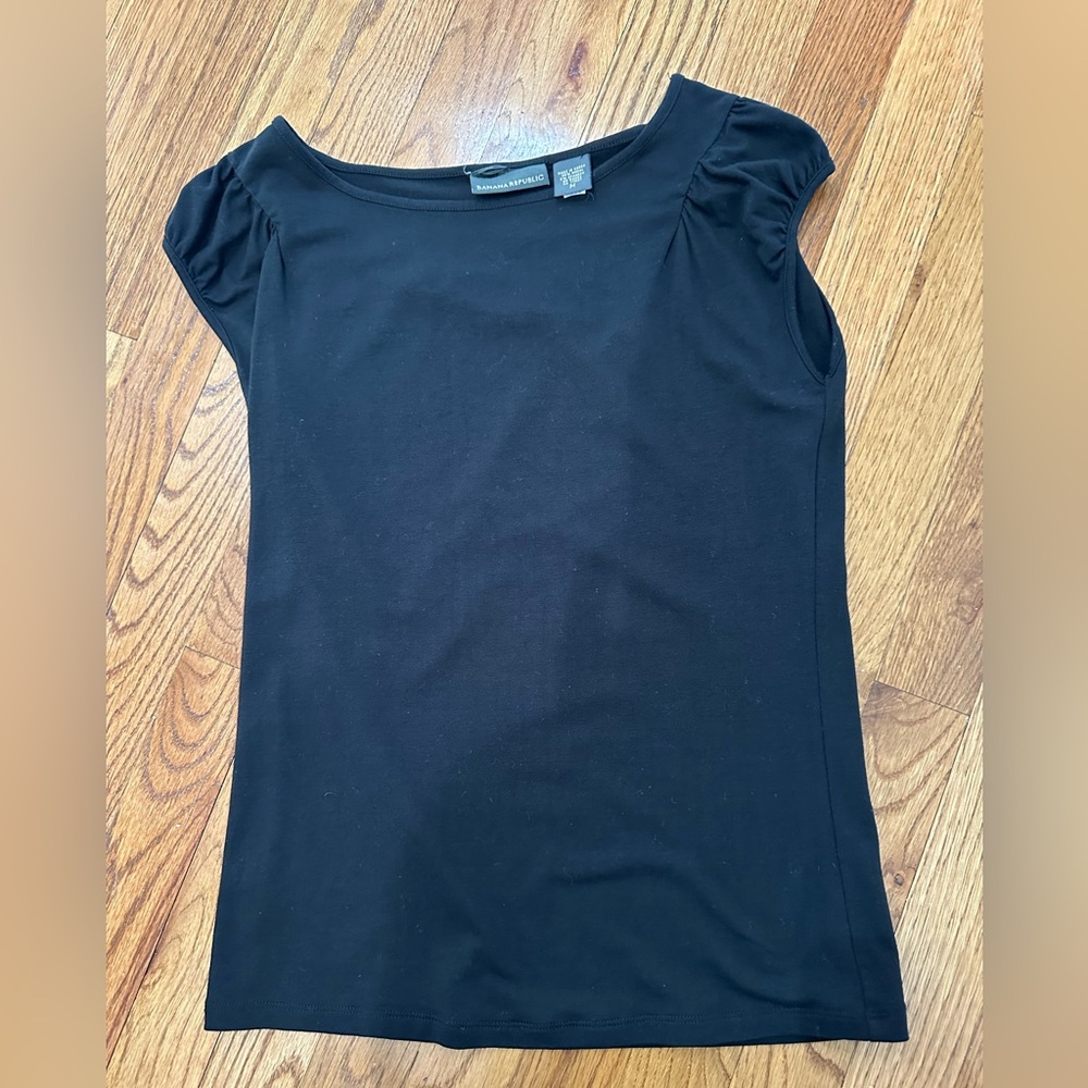 Banana Republic Black Cap-Sleeve Stretch Top